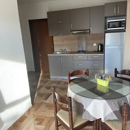 Ferienwohnung In Privlaka Mit Grill Und Garten *